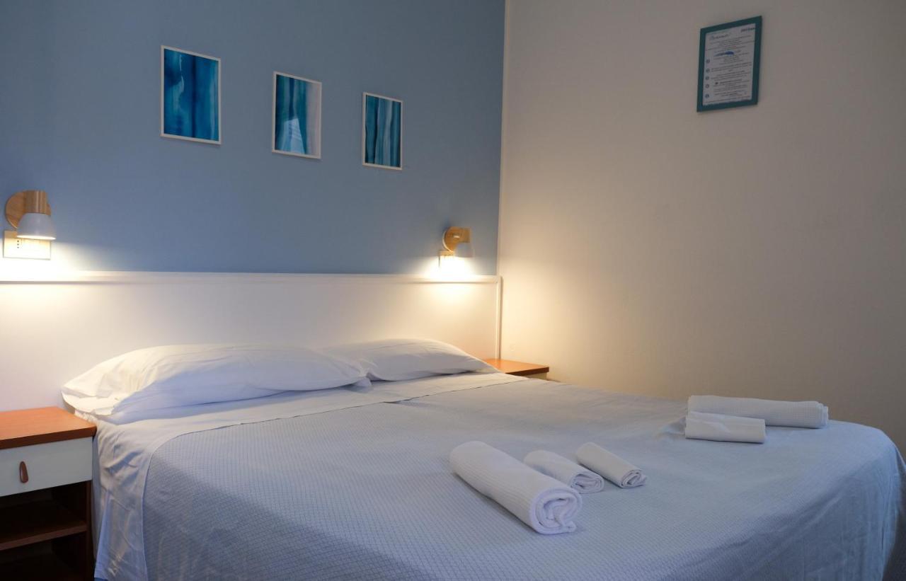 Hotel Vienna Cervia Buitenkant foto